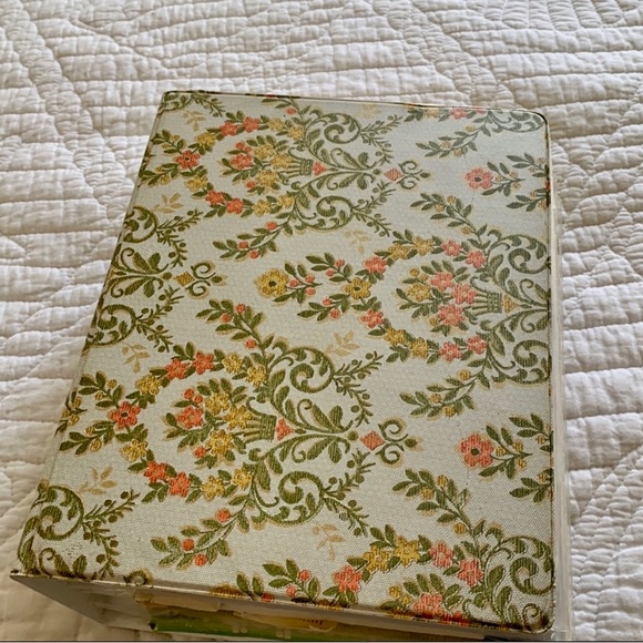 VTG Sewing Patterns, Bundle - Picture 14 of 15